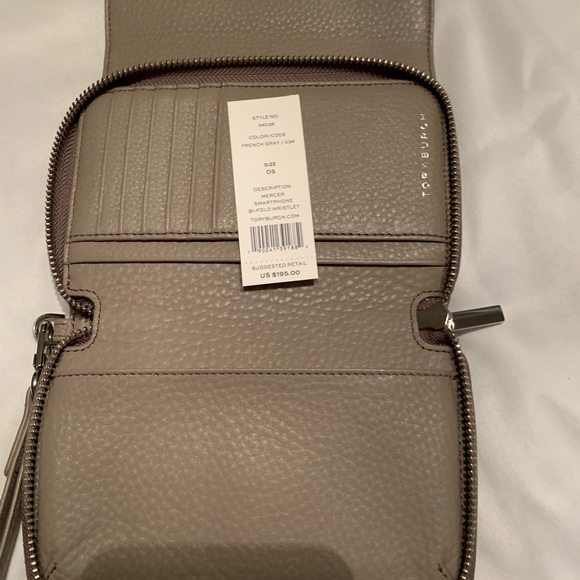 Tory Burch smartphone wristlet - Picture 3 of 5